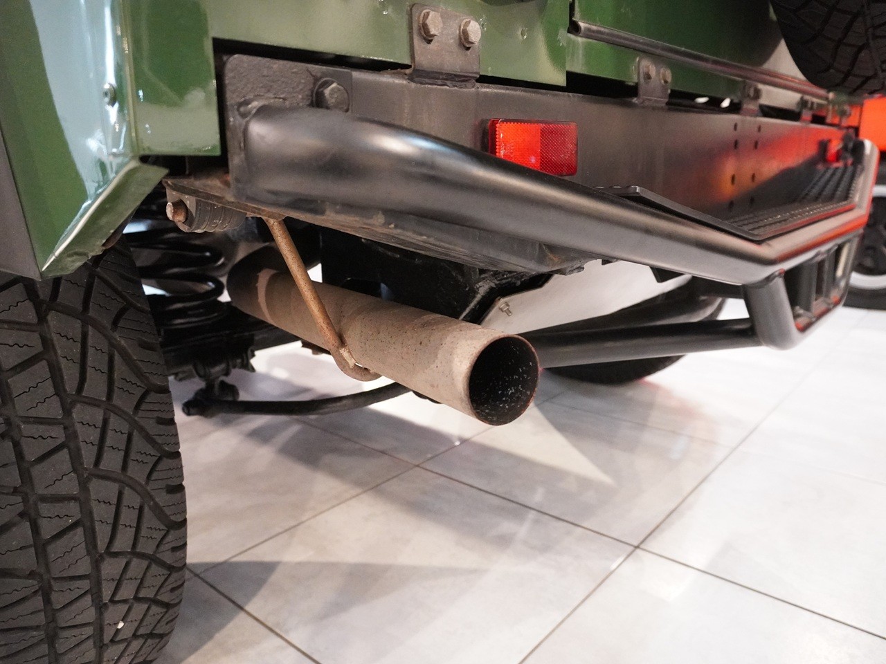 ランドローバー　ディフェンダー