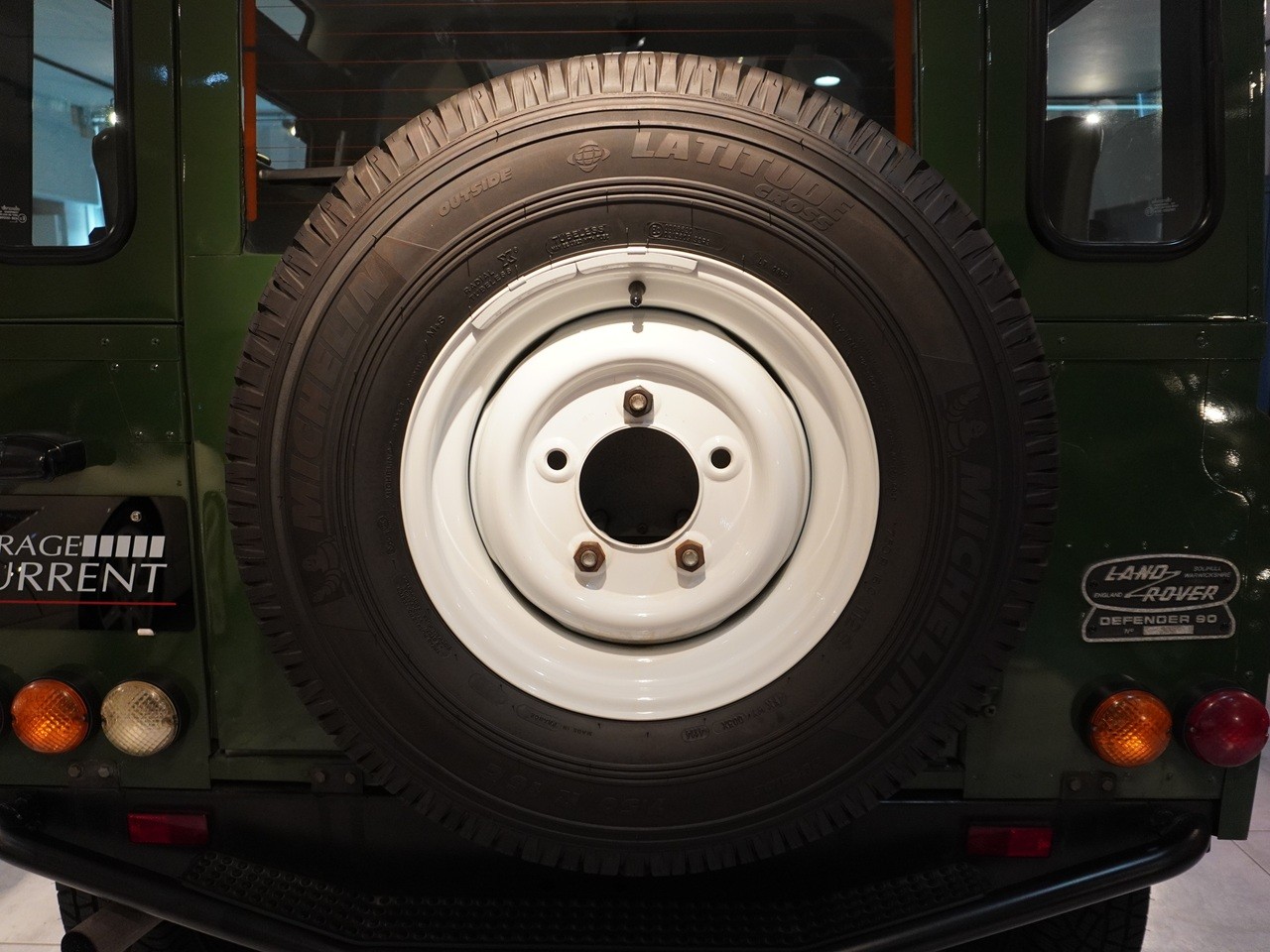 ランドローバー　ディフェンダー