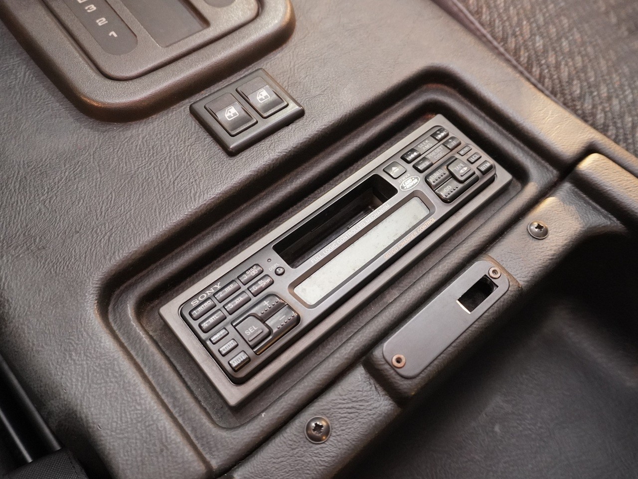 ランドローバー　ディフェンダー