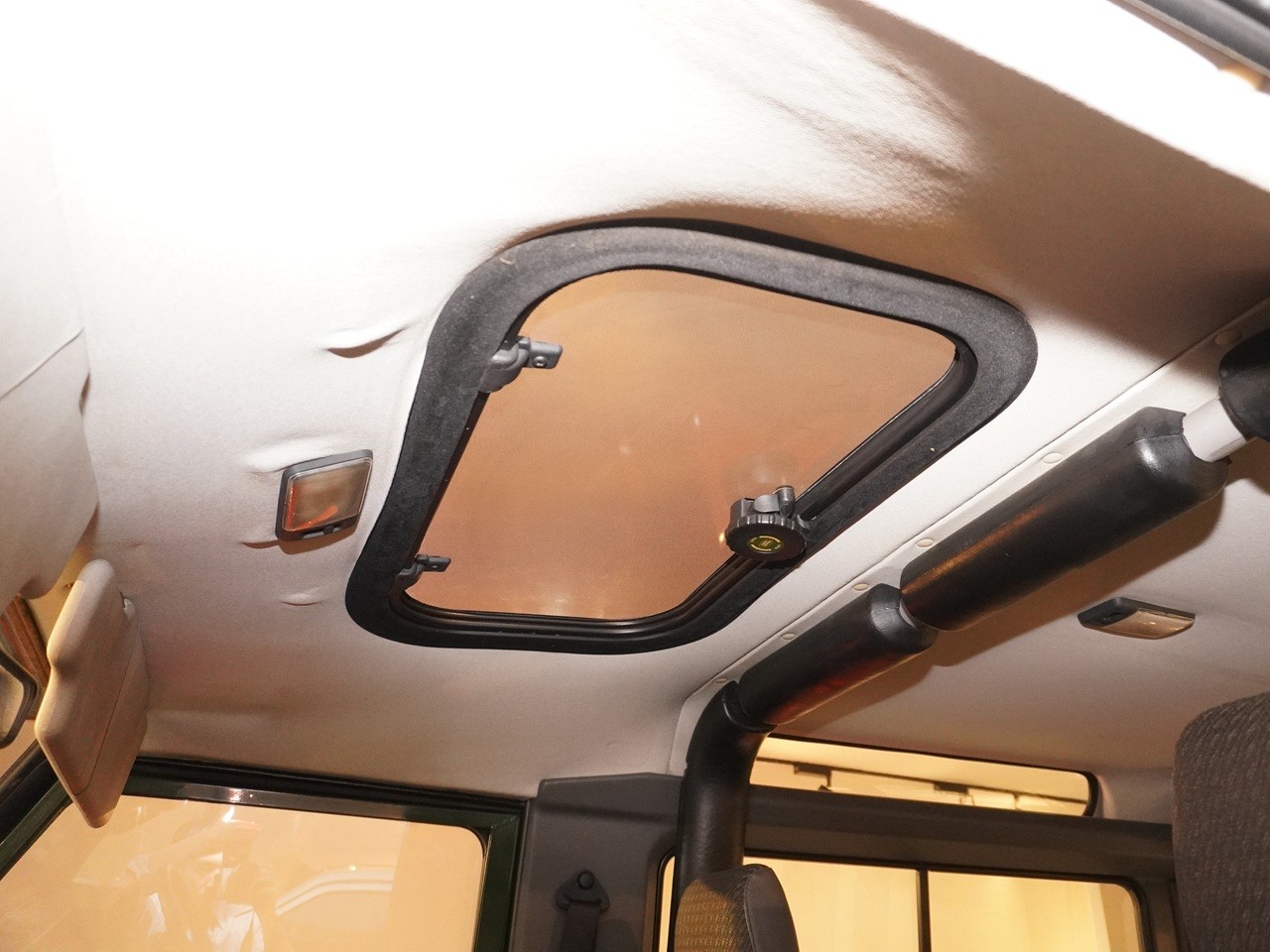 ランドローバー　ディフェンダー