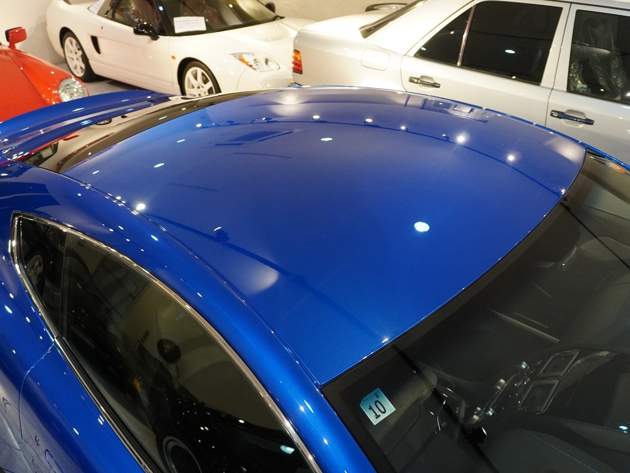 アストンマーティン　V8