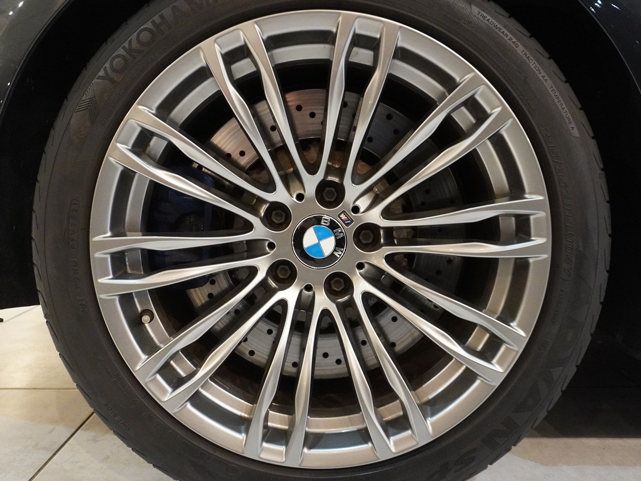 BMW　M5