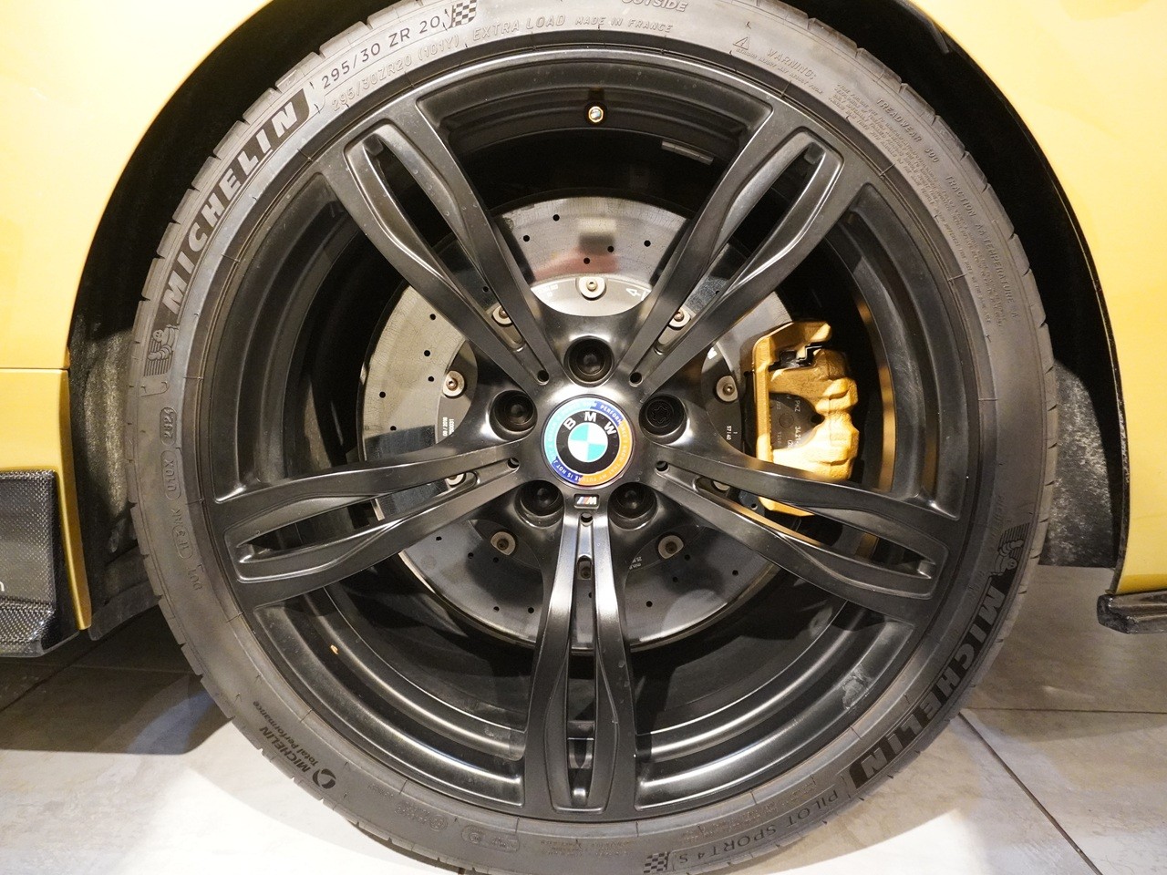 BMW　M6