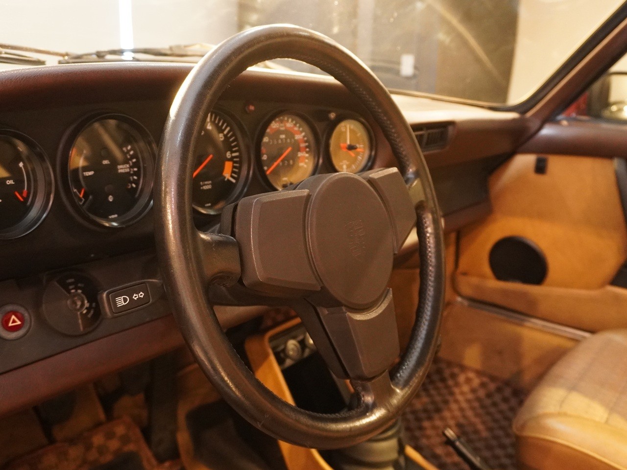 ポルシェ　911(Type930)