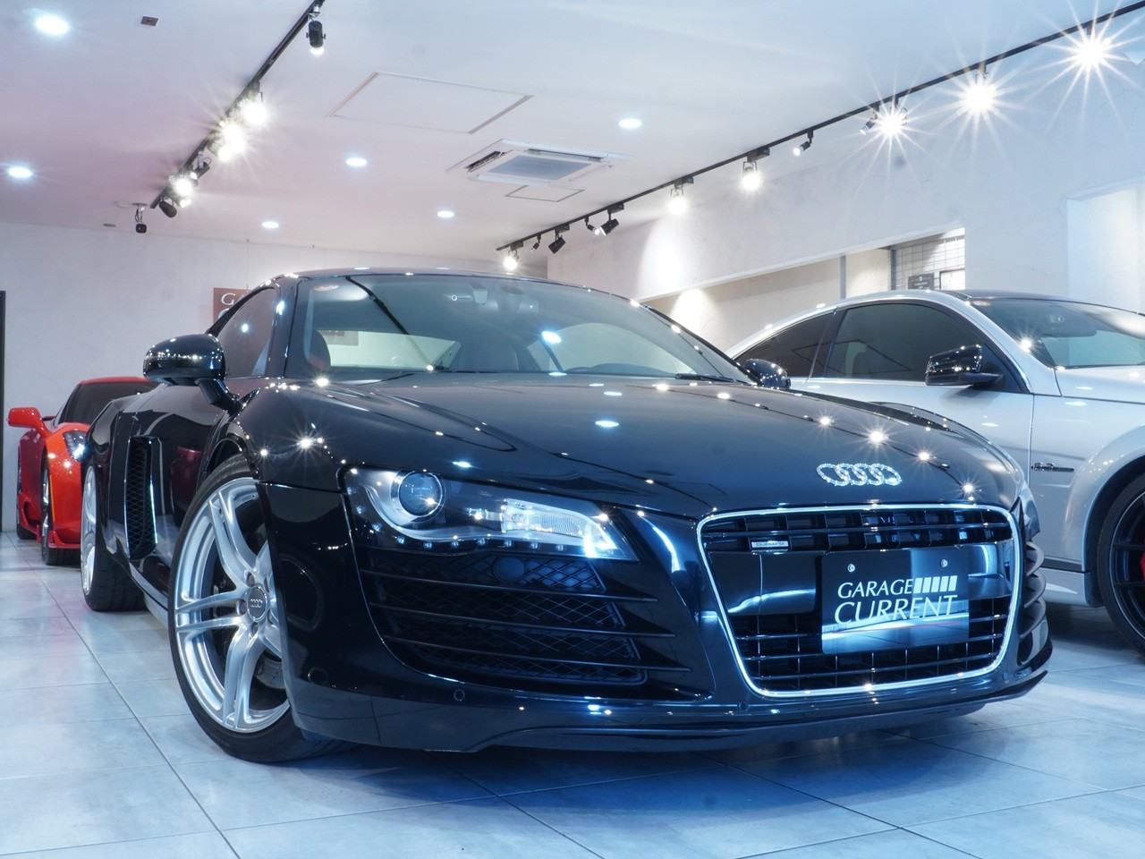 アウディ　R8