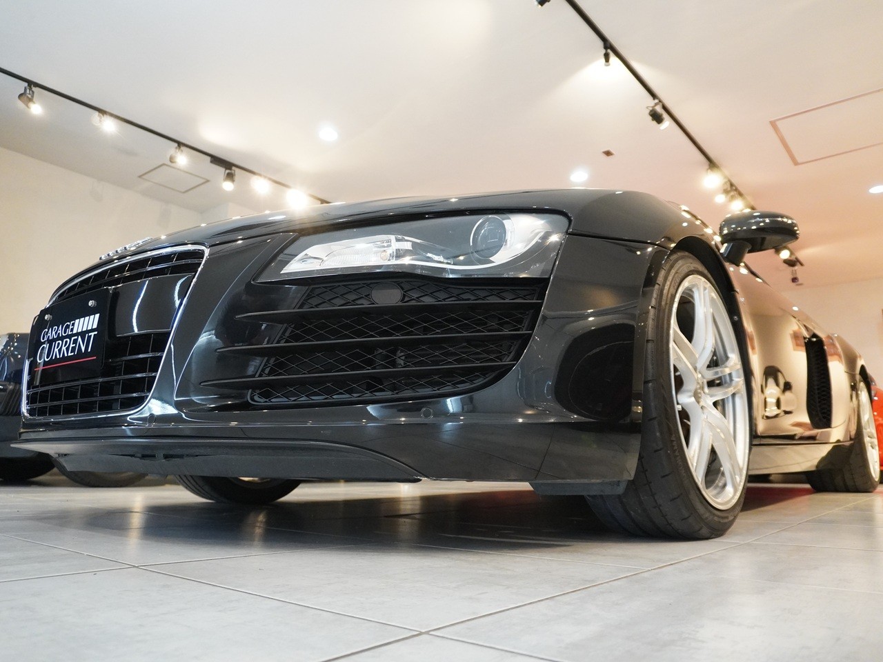 アウディ　R8