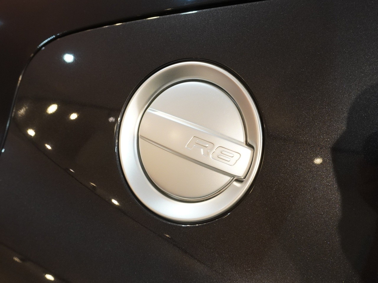 アウディ　R8