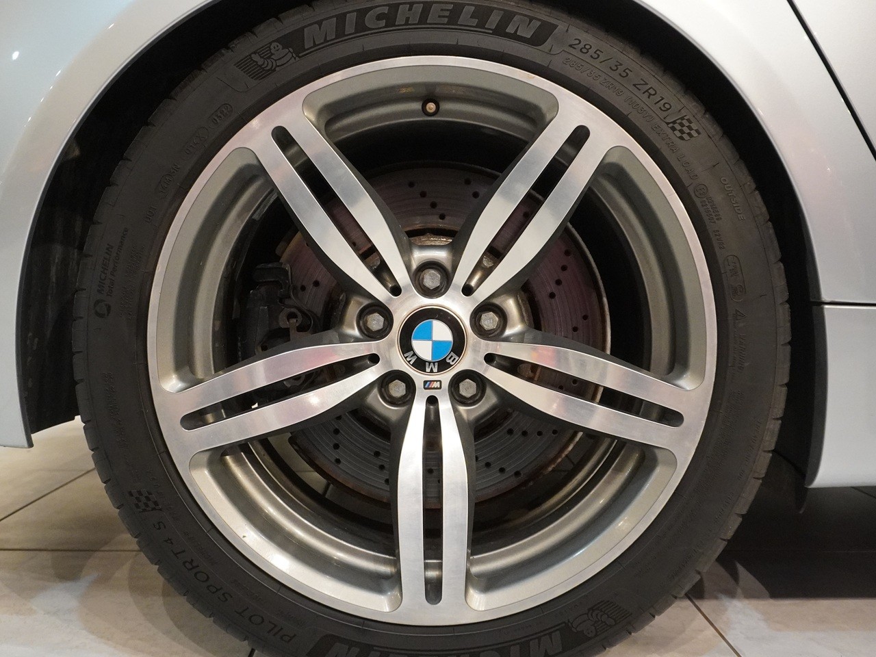 BMW　M5