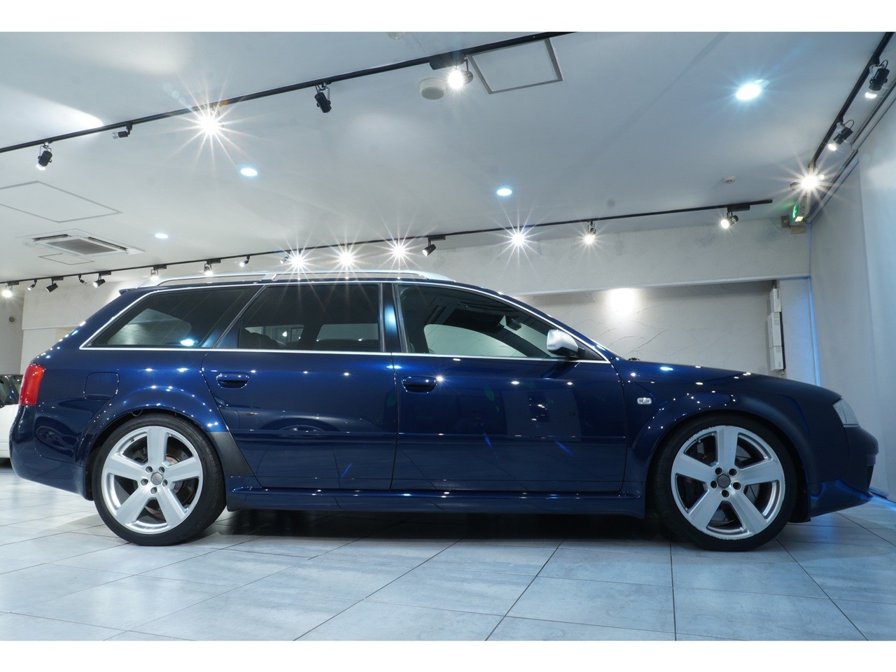 アウディ　RS6アバント