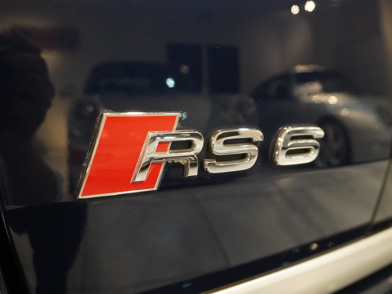 アウディ　RS6アバント