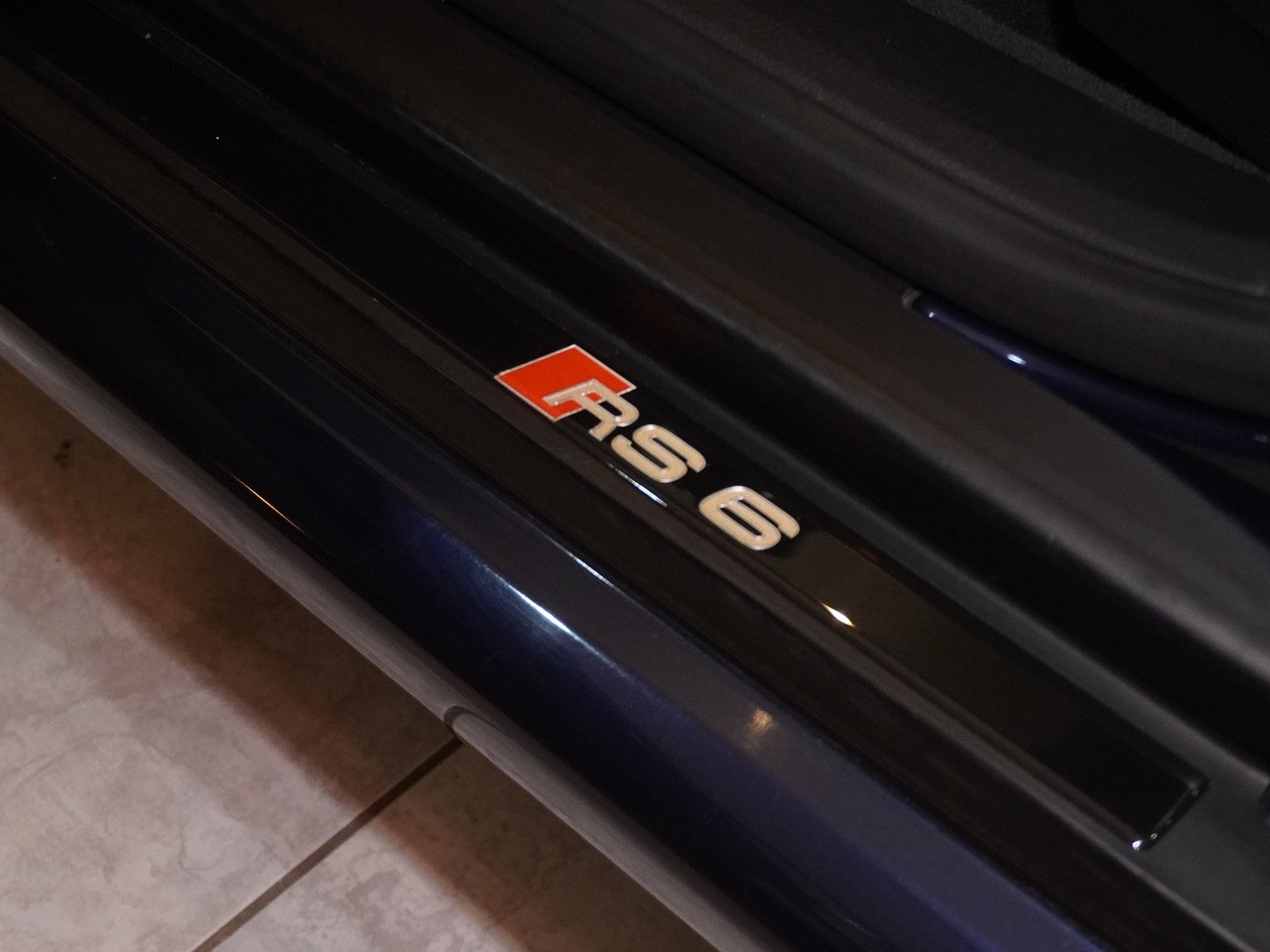 アウディ　RS6アバント