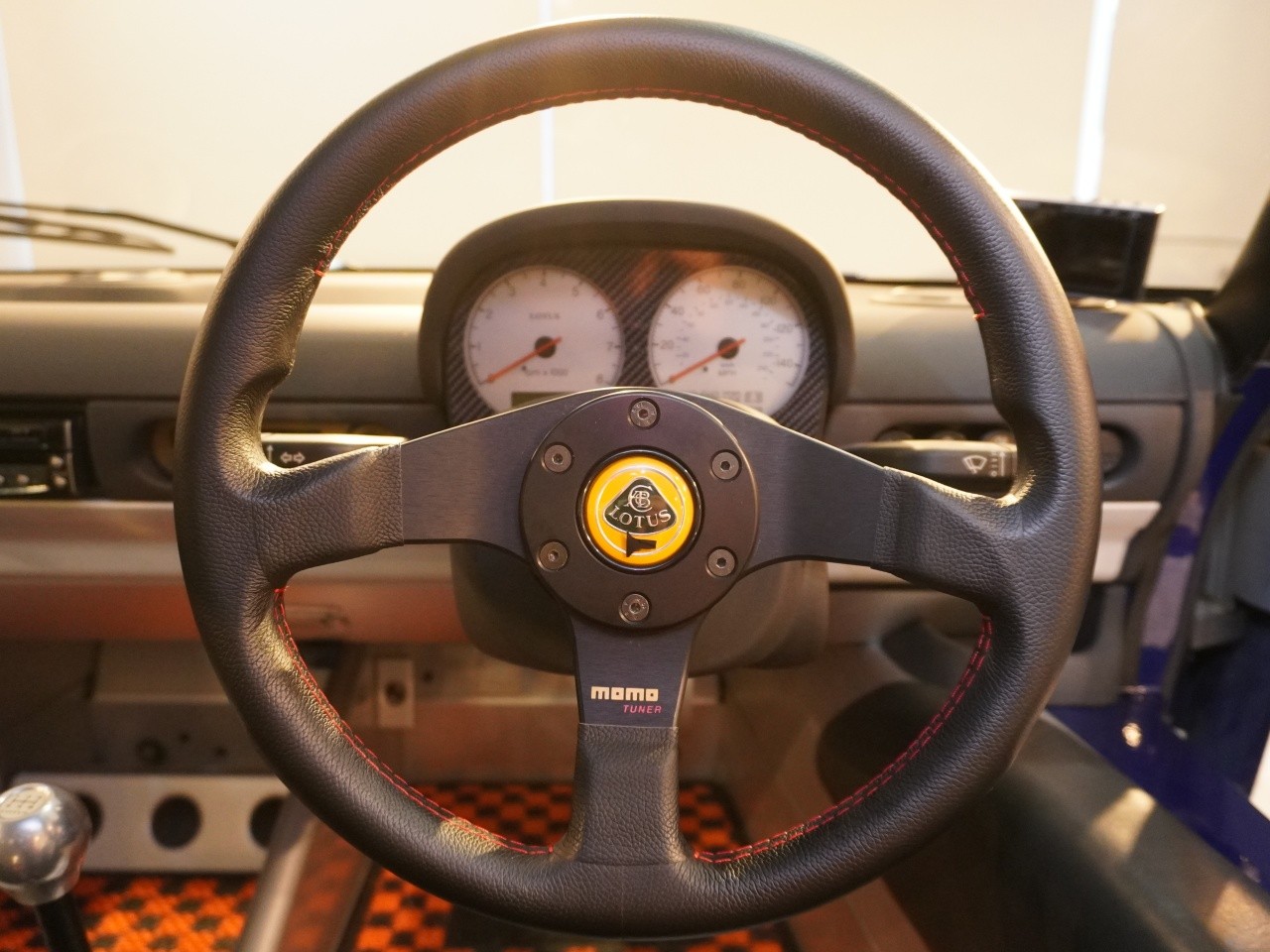 ロータス　エリーゼ