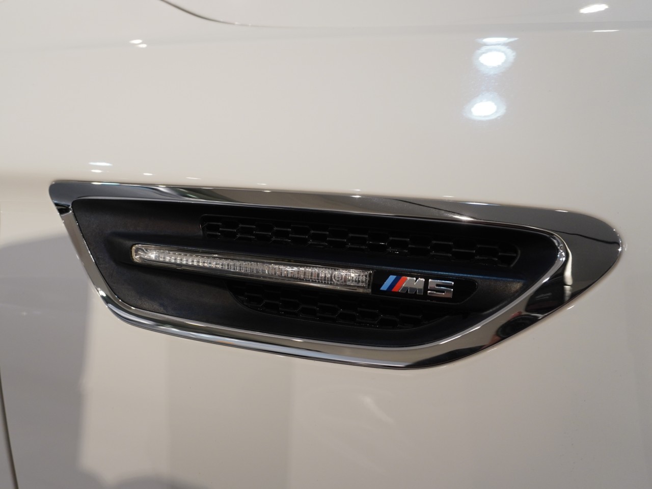 BMW　M5