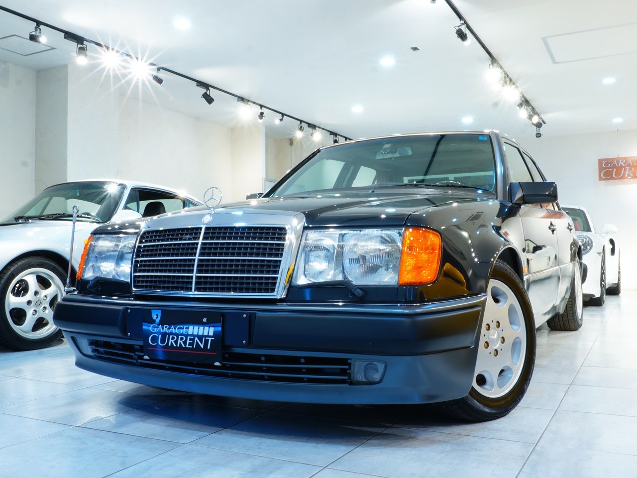 ミディアムクラス500E(W124)　前期92年モデル　ポルシェライン　ブルーブラック/ブラックレザー　サンルーフ　ディーラー車　ユーザー様直接買取車輌