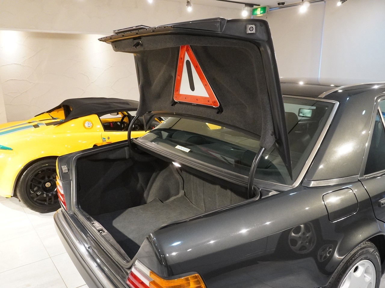 メルセデスベンツ　ミディアムクラス