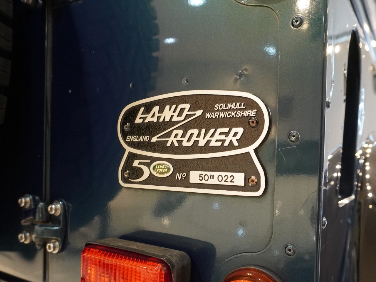ランドローバー　ディフェンダー