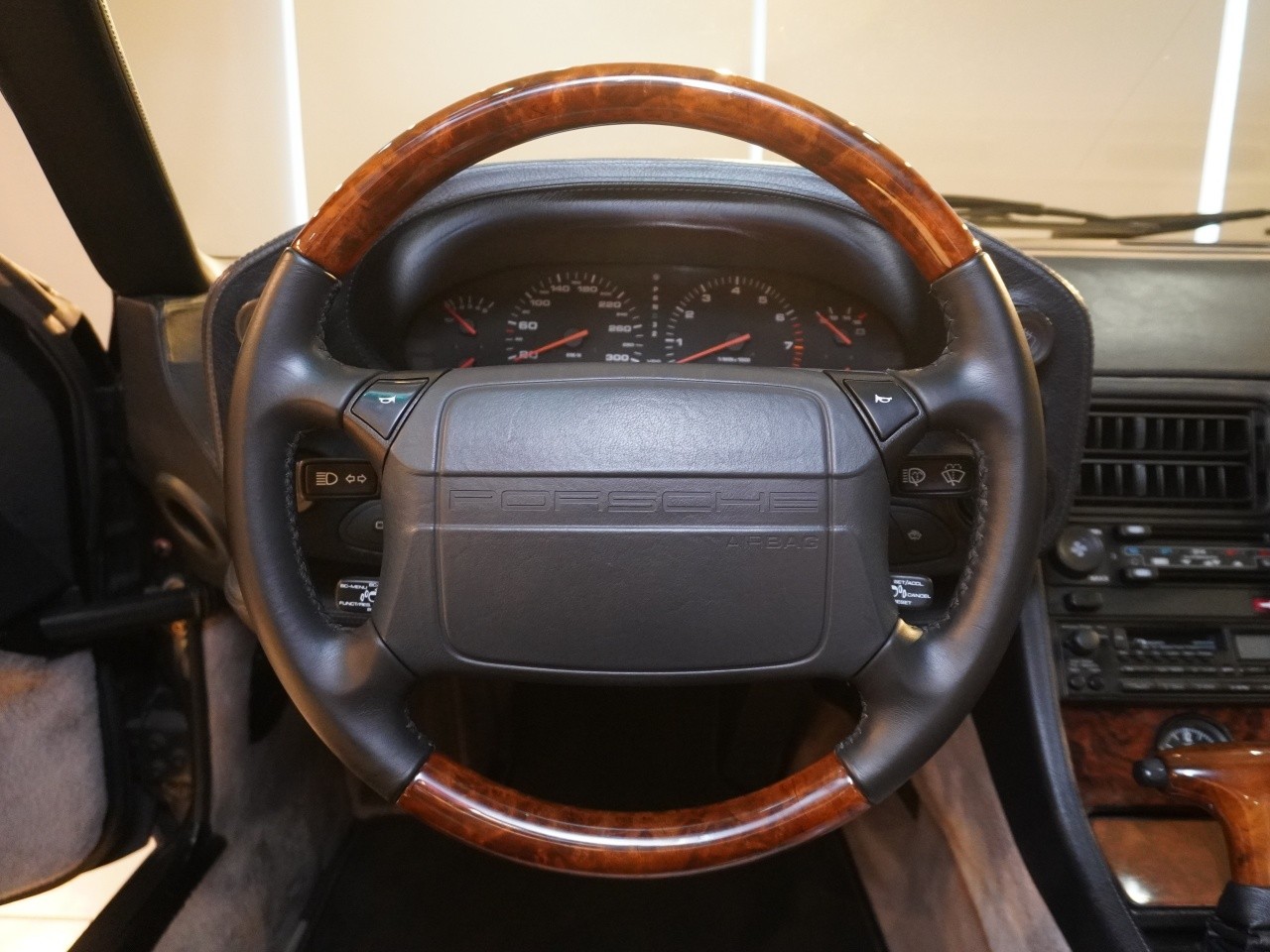ポルシェ　928