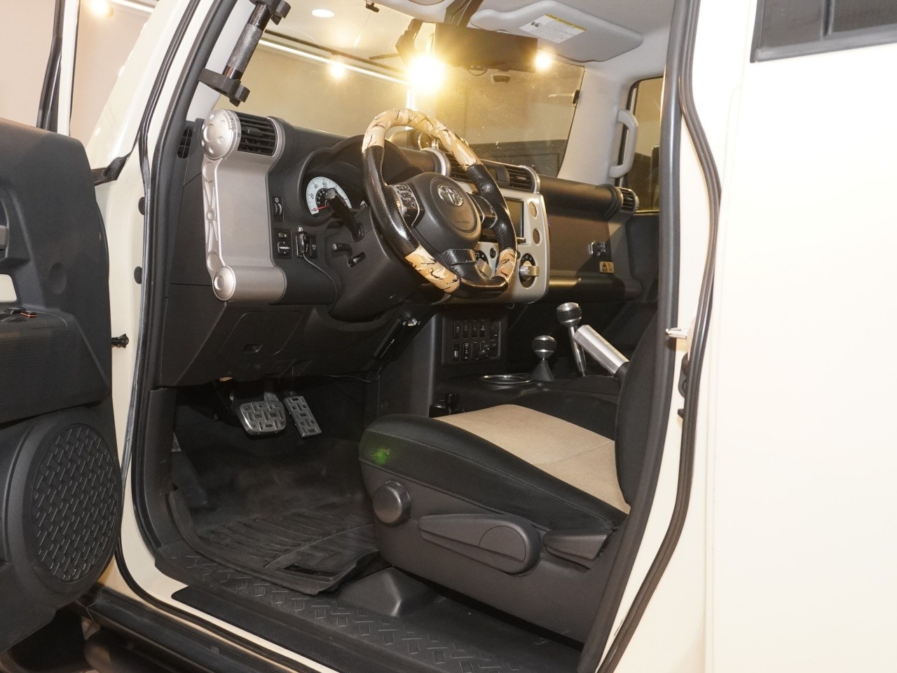 USトヨタ　FJクルーザー