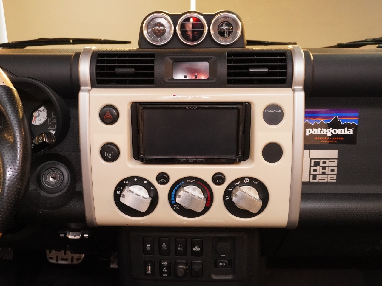 USトヨタ　FJクルーザー