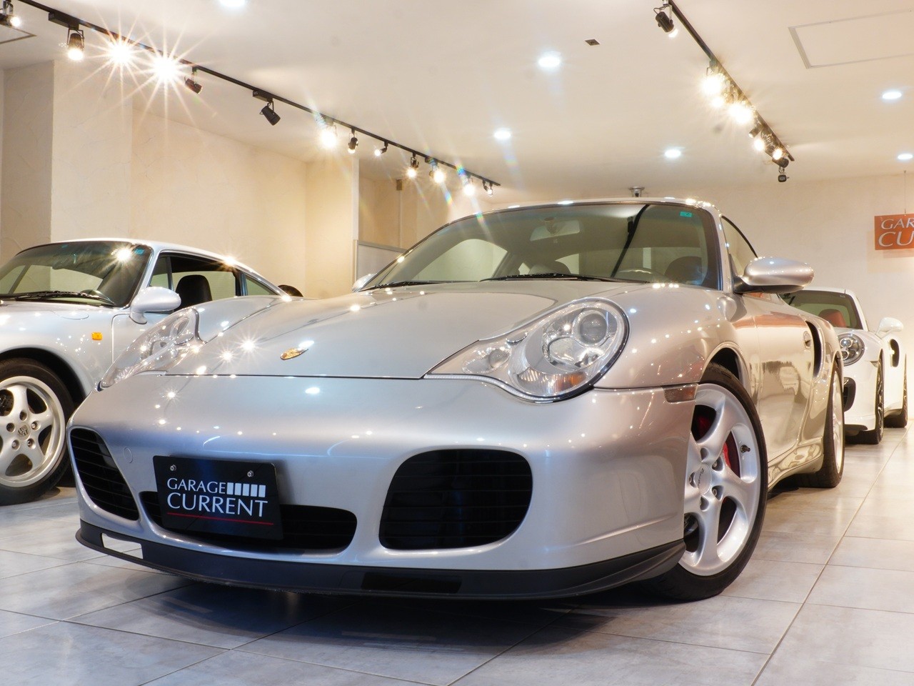 911(Type996)ポルシェ　911ターボ(996)　D車　左Ｈ　TIP-S　アークティックシルバー　メトロポールブルーレザー　ユーザー様直接買取車輌　車検2028年7月　ターボ専用18インチ中空ホイール　油圧可変リアウィング