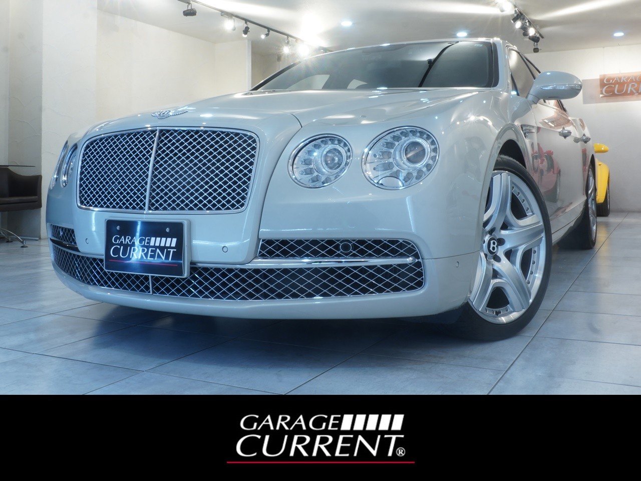 ベントレー|フライングスパー|W12ツインターボ 625ps ディーラー車 左  