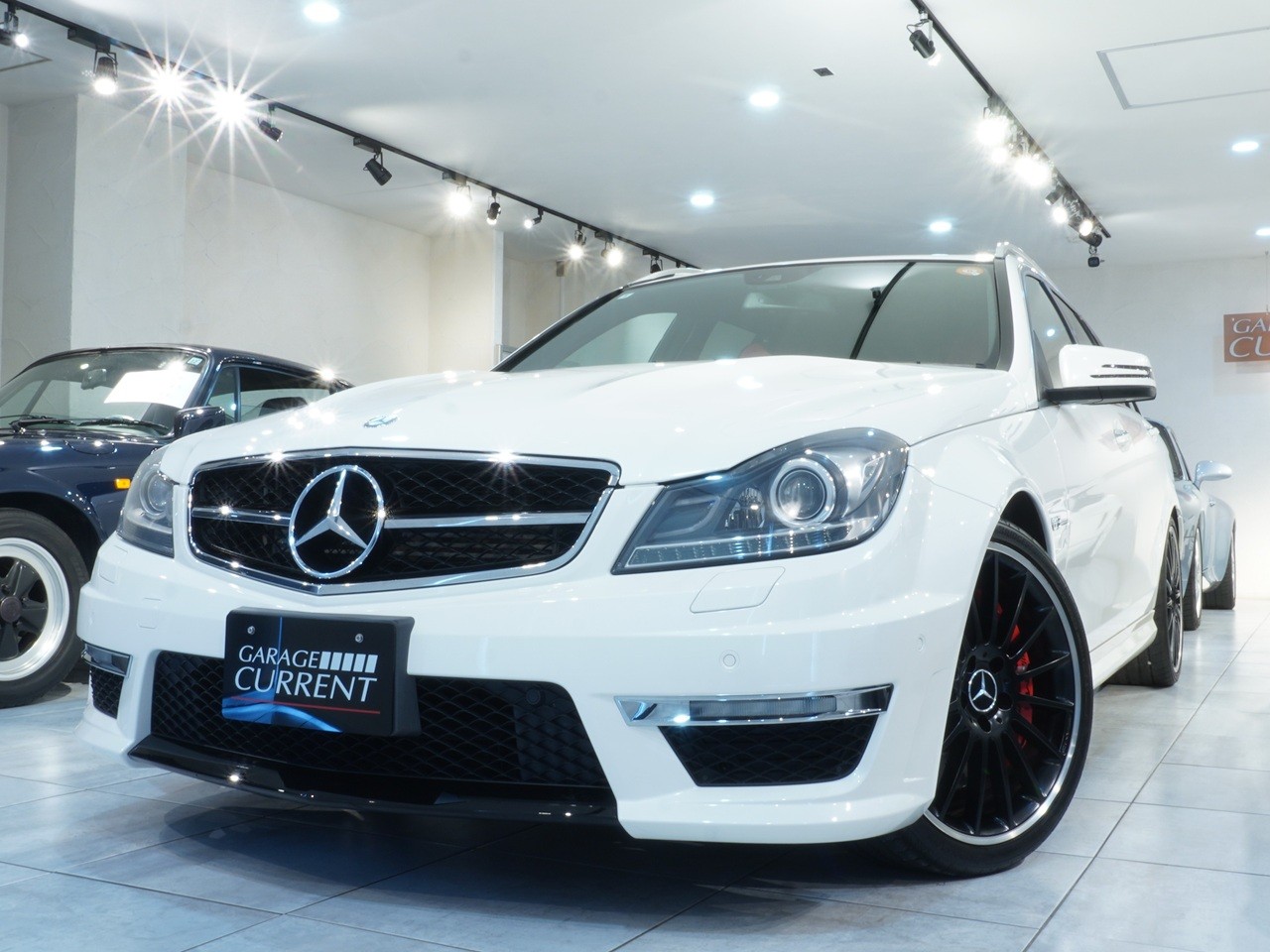 CクラスC63ステーションワゴン(S204)　AMGパフォーマンスパッケージ　ダイヤモンドホワイト　デジーノクラシックレッドツートンレザー　ワンオーナー　ユーザー様買取車輌