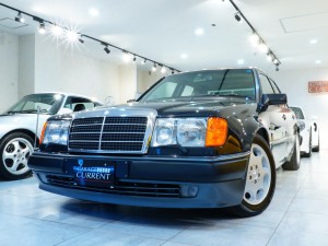 ミディアムクラス500E(W124)　前期92年モデル　ポルシェライン　ブルーブラック/ブラックレザー　サンルーフ　ディーラー車　ユーザー様直接買取車輌