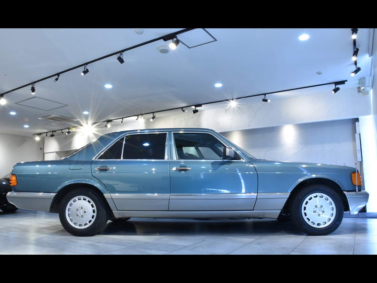 300SE ワンオーナー 整備記録簿11枚 全ディーラー整備 | メルセデスベンツSクラス|ガレージカレント